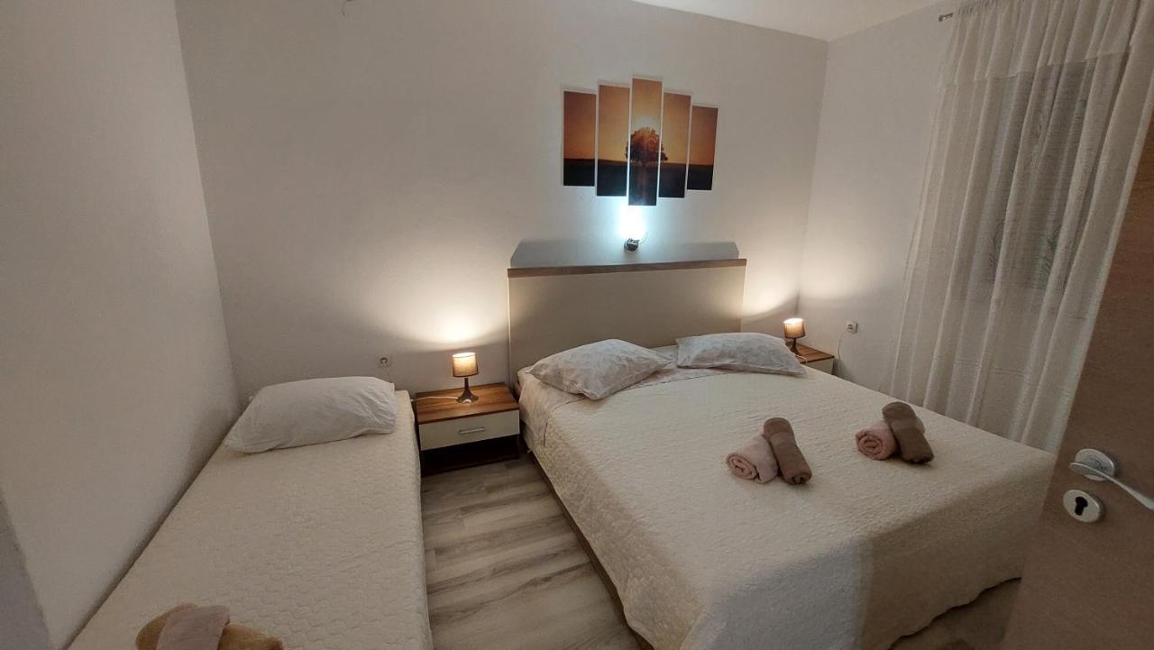 Apartments Pletikosa 布罗达里卡 外观 照片